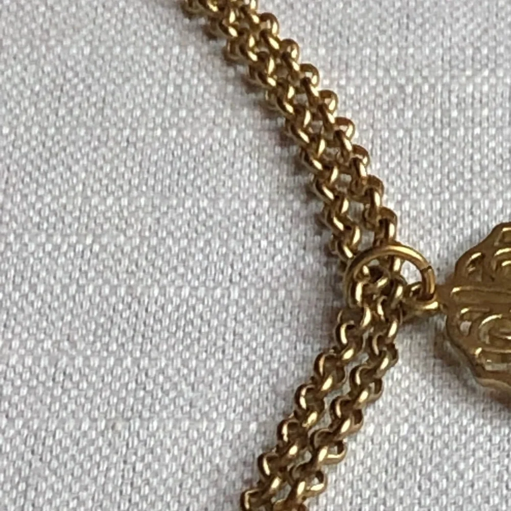 NWOT Carolee Gold-Tone Nostalgic Necklace - Picture 9 of 11
